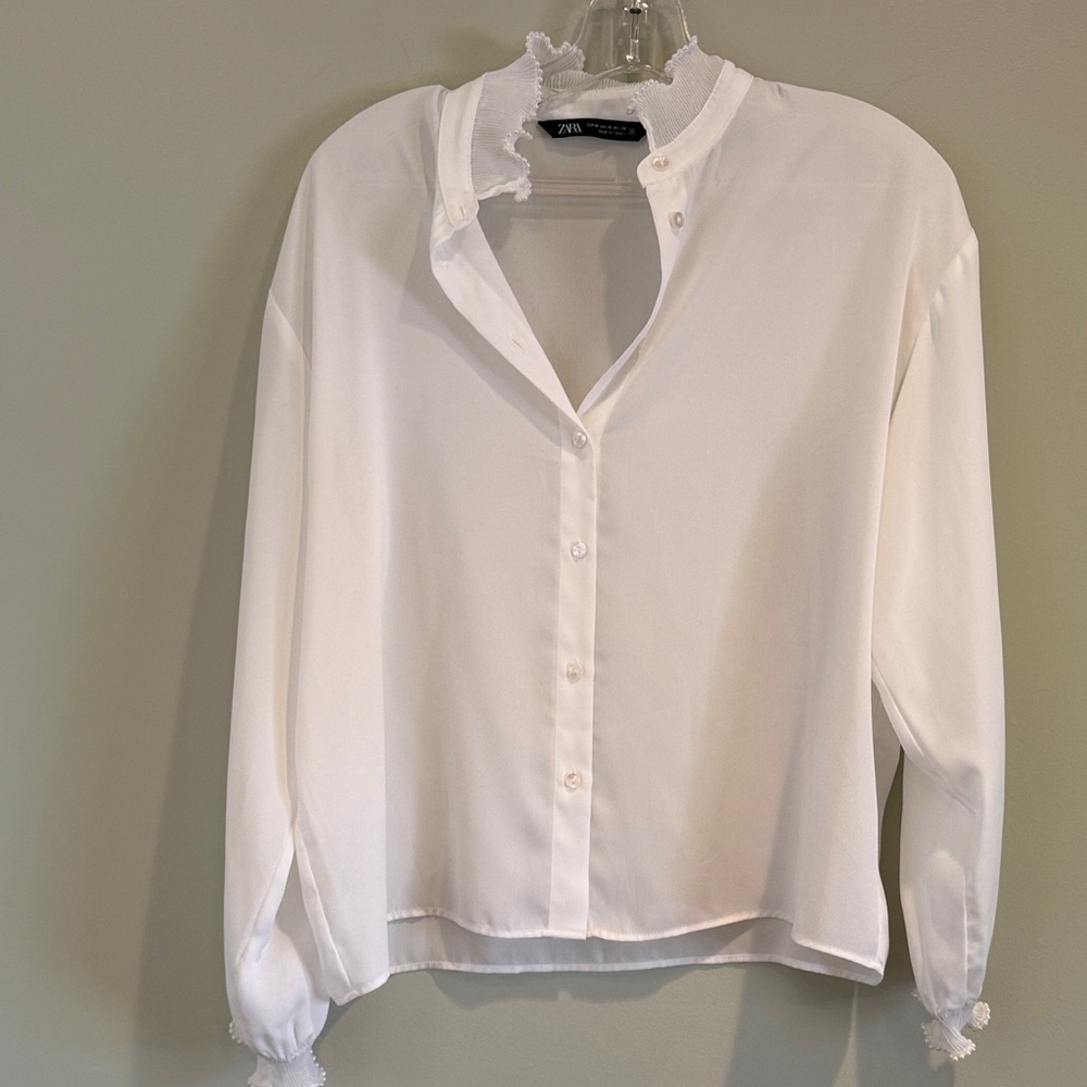 ZARA button down ivory long sleeve dress shirt top w ruffle pleated pearl trim